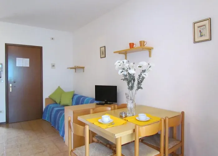 Practical In A Pool Paradise Appartement